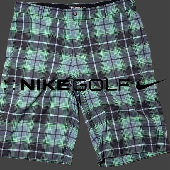 NEW Nike Golf Men's DRI-FIT Plaid Shorts - Green and Black - Picture 3 of 7